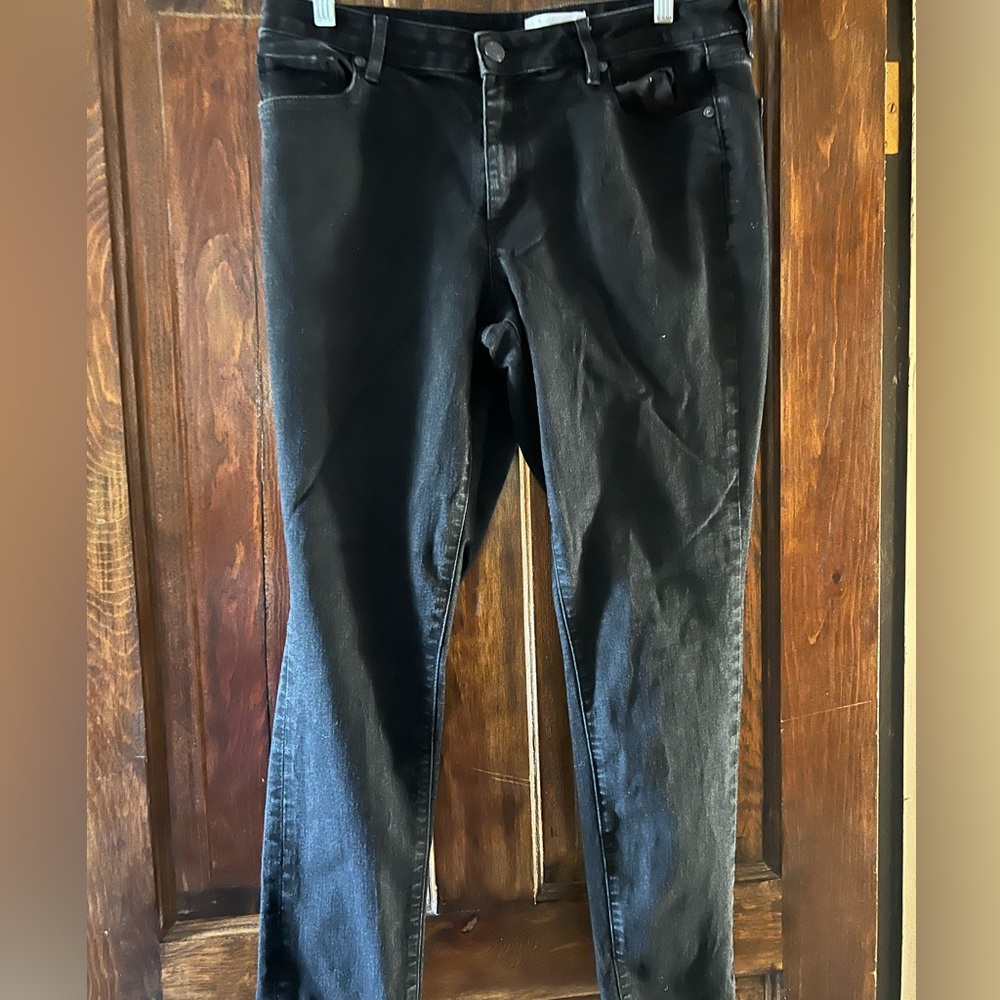Loft black skinny jeans size 12